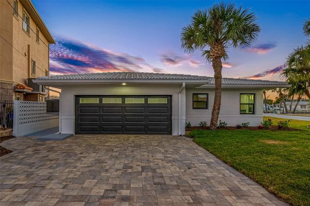 370 59TH AVENUE, St Pete Beach, FL 33706