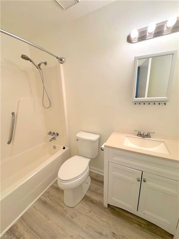 741 W Ocean View Ave Apt B, Norfolk, VA 23503
