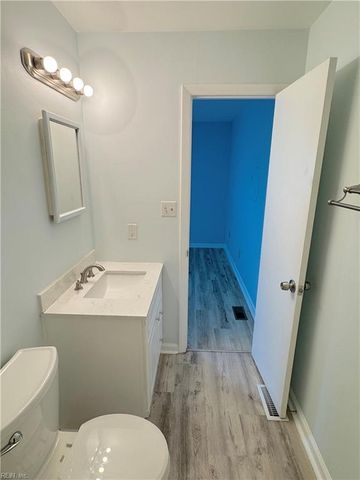 741 W Ocean View Ave Apt B, Norfolk, VA 23503