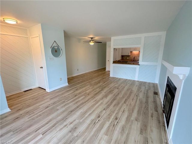 741 W Ocean View Ave Apt B, Norfolk, VA 23503