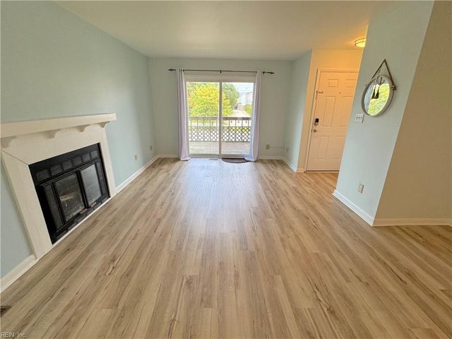 741 W Ocean View Ave Apt B, Norfolk, VA 23503