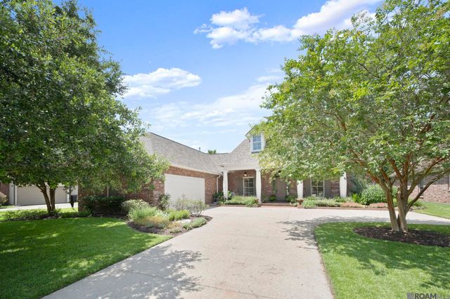 35390 Oakcrest Dr, Geismar, LA 70734