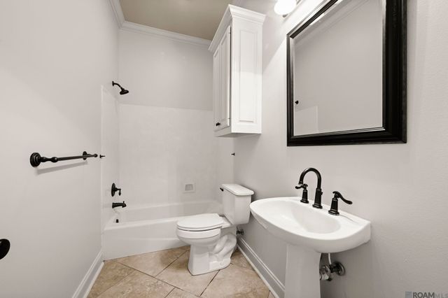 35390 Oakcrest Dr, Geismar, LA 70734
