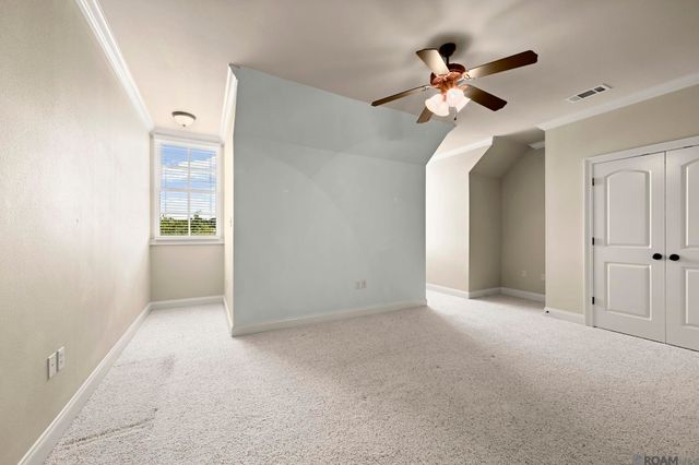 35390 Oakcrest Dr, Geismar, LA 70734