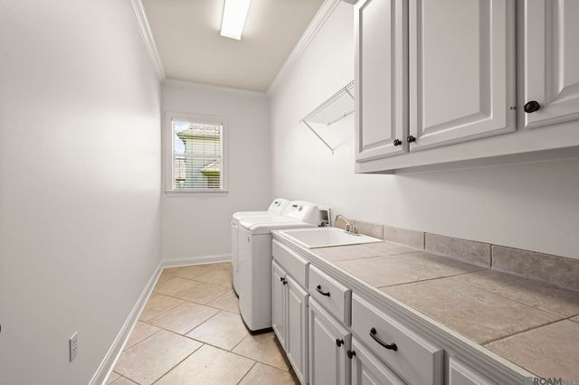 35390 Oakcrest Dr, Geismar, LA 70734
