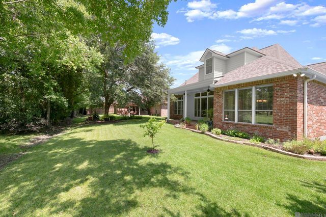 35390 Oakcrest Dr, Geismar, LA 70734