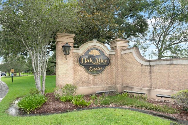 35390 Oakcrest Dr, Geismar, LA 70734