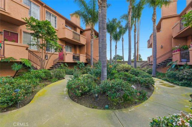 21854 Vermont Avenue South 8, Torrance, CA 90502