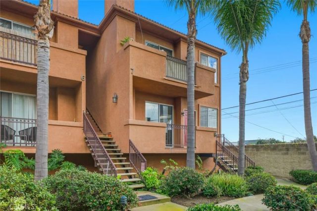 21854 Vermont Avenue South 8, Torrance, CA 90502