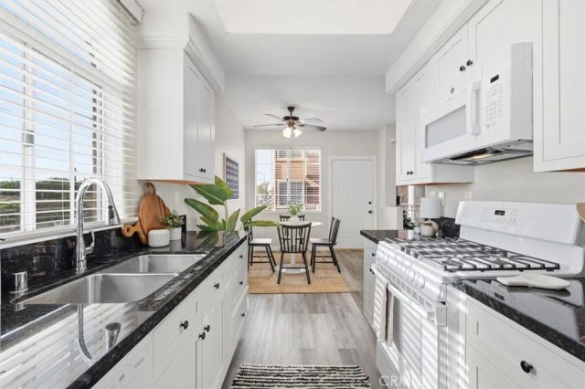 21854 Vermont Avenue South 8, Torrance, CA 90502