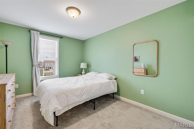 196 Tiber Way, St Charles, MO 63301