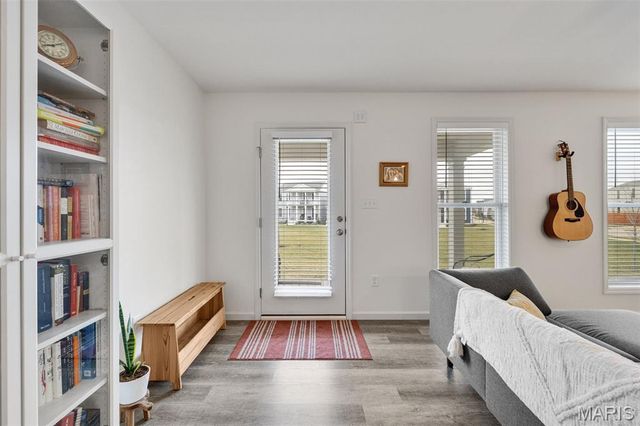 196 Tiber Way, St Charles, MO 63301