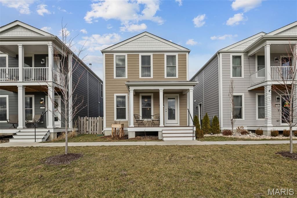 196 Tiber Way, St Charles, MO 63301