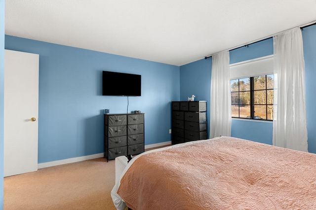 2300 Skyline Dr 3, Lowell, MA 01852