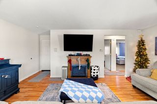 2300 Skyline Dr 3, Lowell, MA 01852