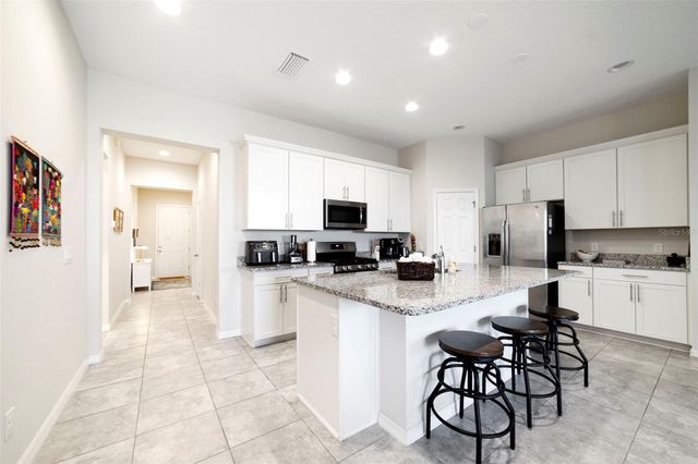 758 GRAND HILLTOP DRIVE, Apopka, FL 32703