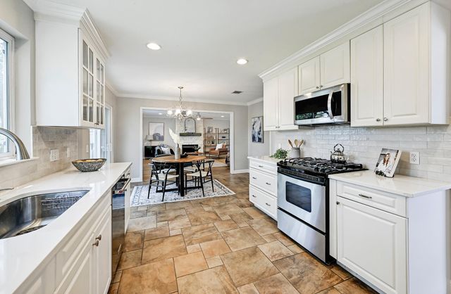 8007 Davis Mountain CV, Austin, TX 78726