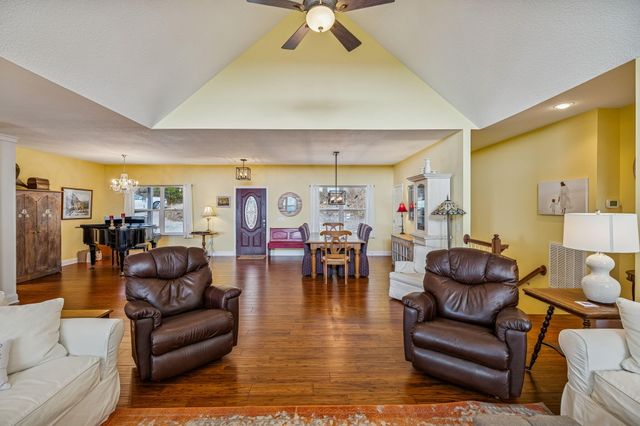 416 County Road 754, Riceville, TN 37370