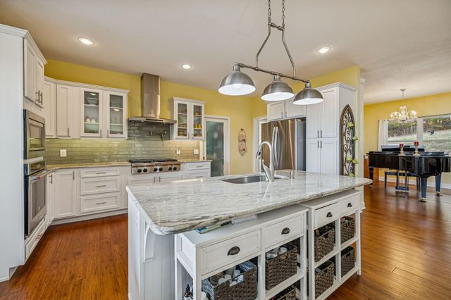 416 County Road 754, Riceville, TN 37370