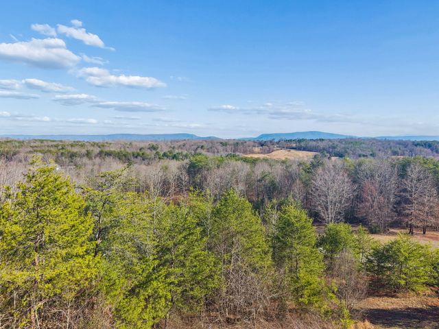 416 County Road 754, Riceville, TN 37370