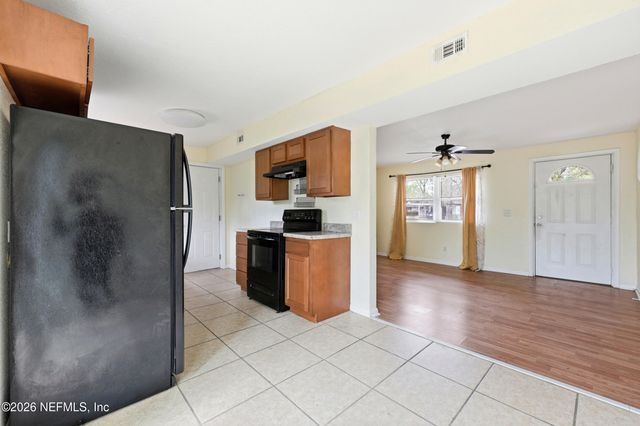 9410 GILCHRIST Court, Jacksonville, FL 32219