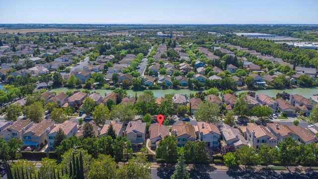 9109 W Trumbauer Way, Elk Grove, CA 95758