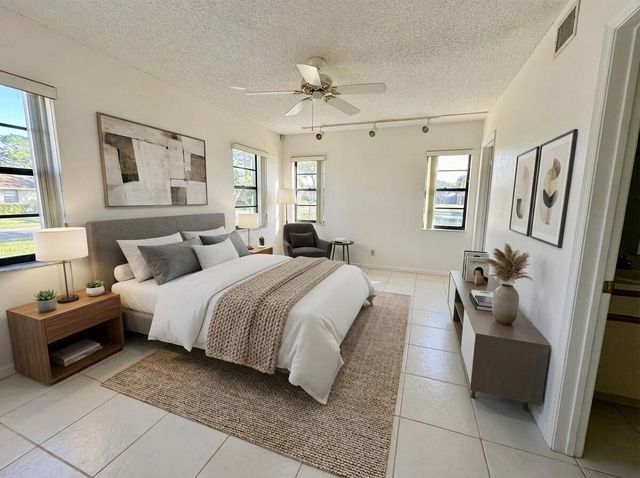 5819 Parkwalk Drive, Boynton Beach, FL 33472