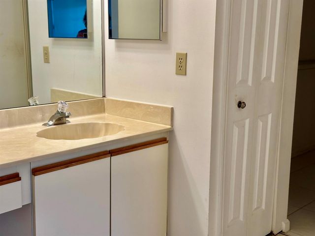 5819 Parkwalk Drive, Boynton Beach, FL 33472