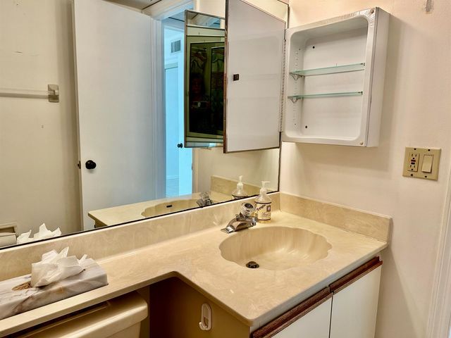 5819 Parkwalk Drive, Boynton Beach, FL 33472