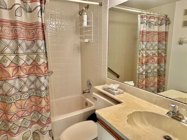 5819 Parkwalk Drive, Boynton Beach, FL 33472