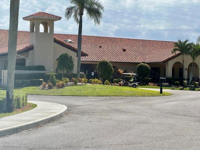 5819 Parkwalk Drive, Boynton Beach, FL 33472