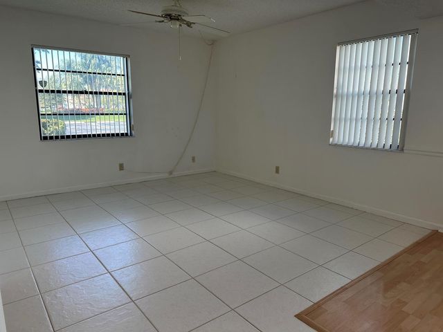 5819 Parkwalk Drive, Boynton Beach, FL 33472