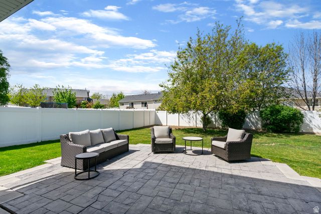 68 E SETTLER RD, Saratoga Springs, UT 84045