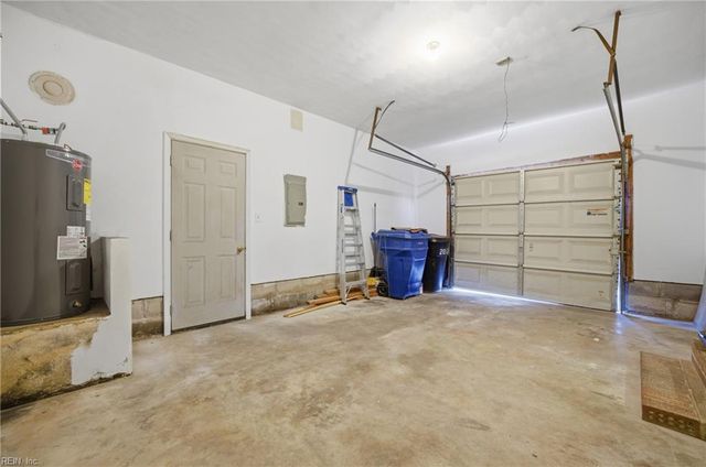2028 White Water DR, Virginia Beach, VA 23456
