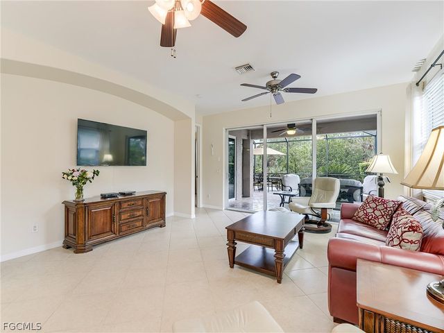 10610 Camarelle CIR, Fort Myers, FL 33913