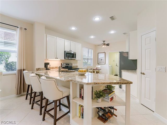 10610 Camarelle CIR, Fort Myers, FL 33913