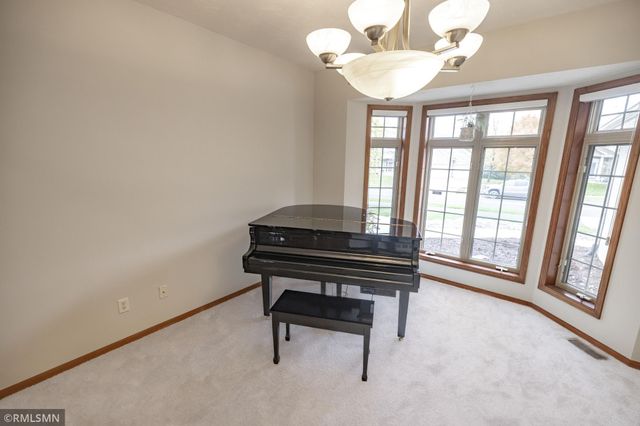 15314 Wilds Parkway NW, Prior Lake, MN 55372