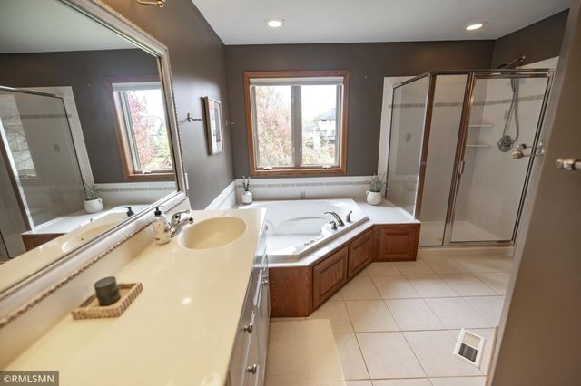 15314 Wilds Parkway NW, Prior Lake, MN 55372