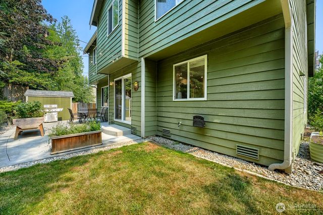 18602 94th Street Ct E, Bonney Lake, WA 98391