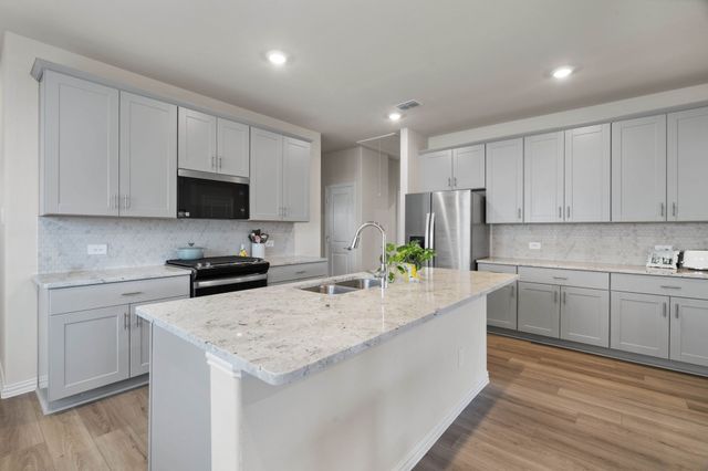 207 Greenbriar Drive, Princeton, TX 75071