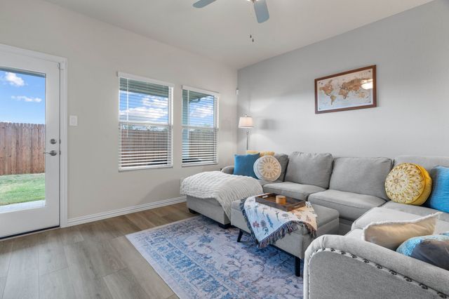 207 Greenbriar Drive, Princeton, TX 75071