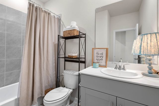 207 Greenbriar Drive, Princeton, TX 75071