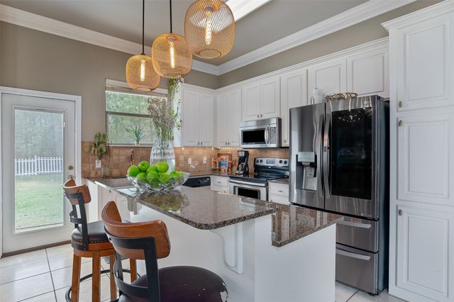 3792 Lakeside Drive, Shreveport, LA 71119