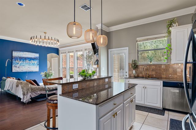 3792 Lakeside Drive, Shreveport, LA 71119