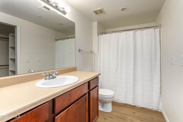 750 E NORTHERN Avenue 1052, Phoenix, AZ 85020