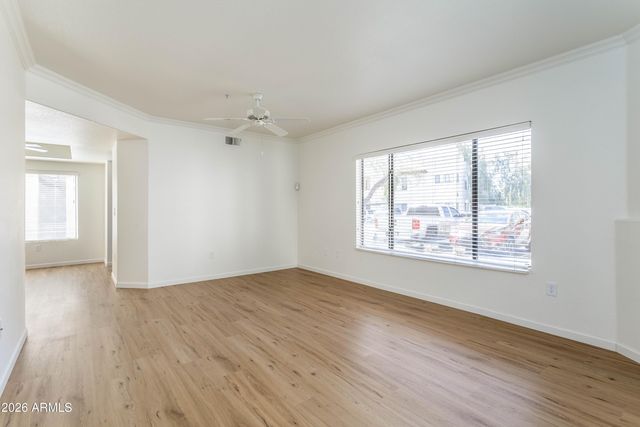 750 E NORTHERN Avenue 1052, Phoenix, AZ 85020