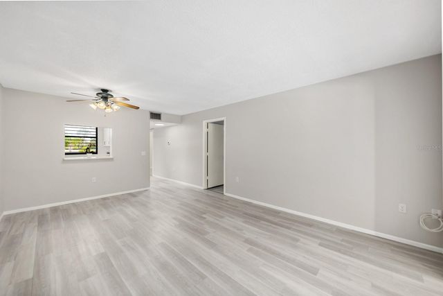 220 PINENEEDLE DRIVE 220, Bradenton, FL 34210