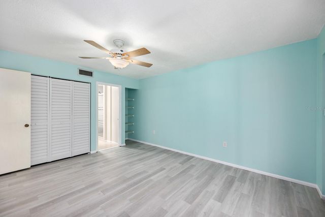 220 PINENEEDLE DRIVE 220, Bradenton, FL 34210