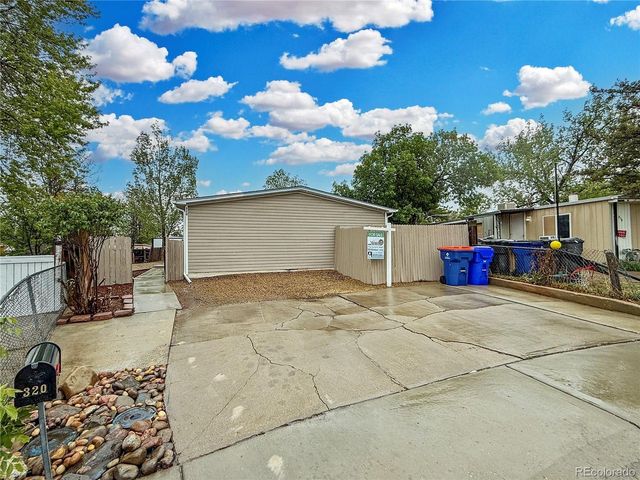 320 Glen Ayre St, Dacono, CO 80514