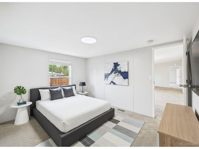 320 Glen Ayre St, Dacono, CO 80514